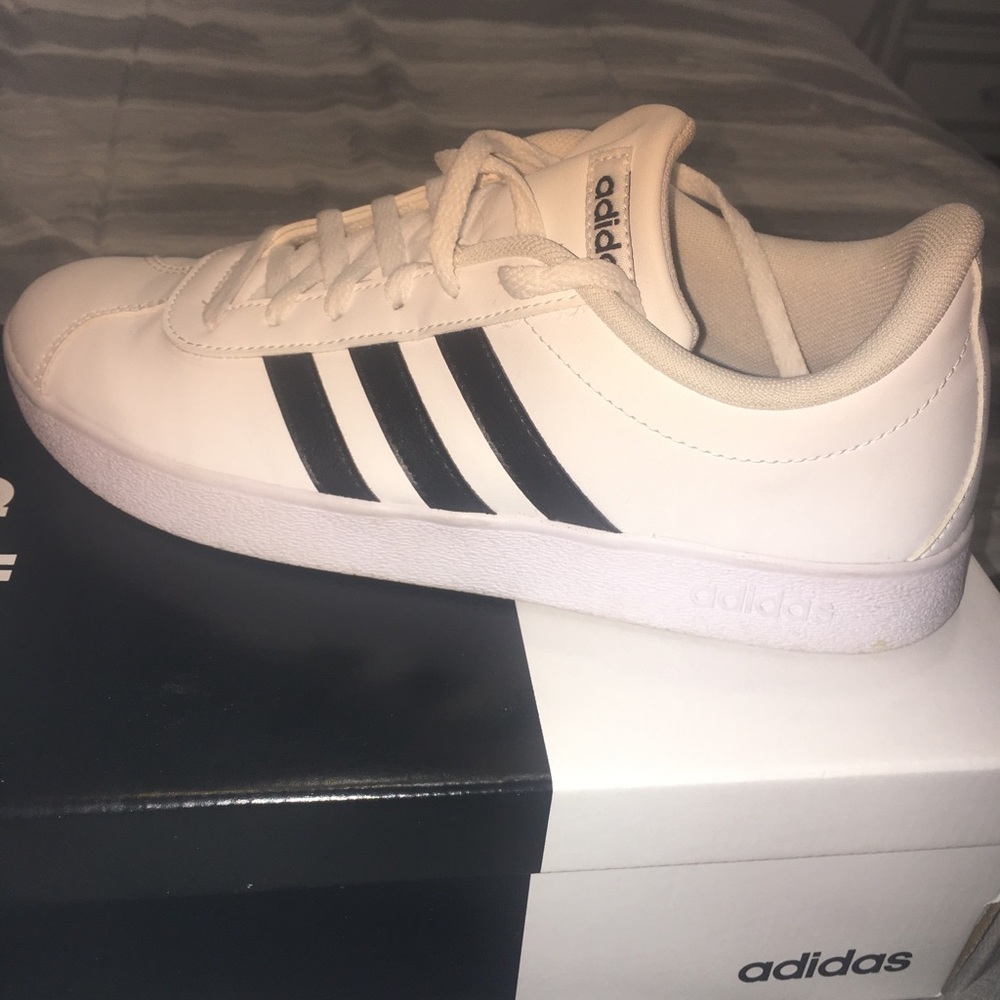 Adidas Superstar Sneakers